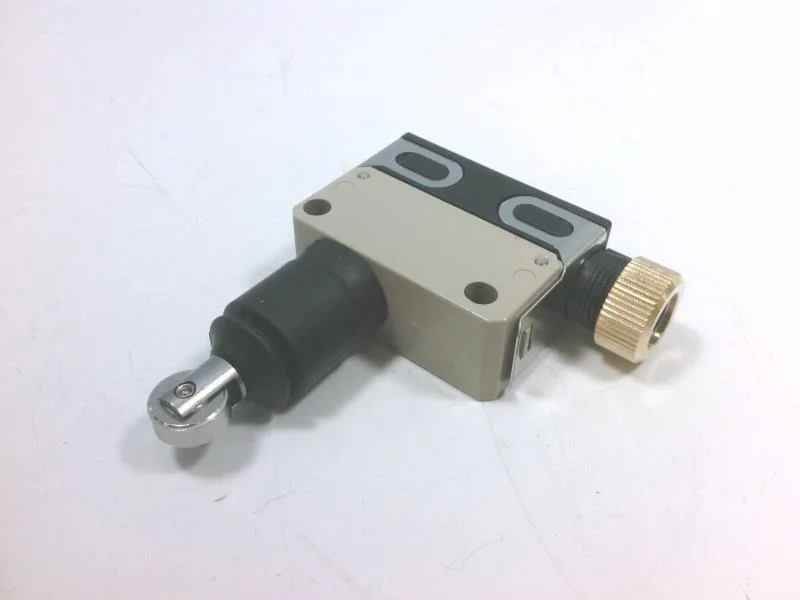 Omron D4E-2D20N — Limit Switches (image 2)
