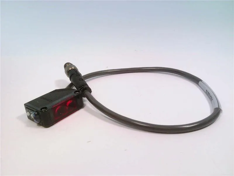 Omron E3Z-R81-J0SRW-P2 — Photoelectric Sensors (image 3)