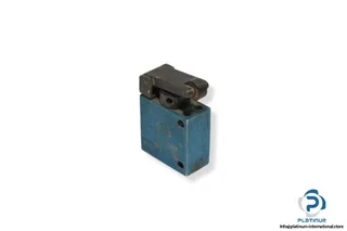 Festo R03-1/4 — Solenoid & Directional Valves (image 2)