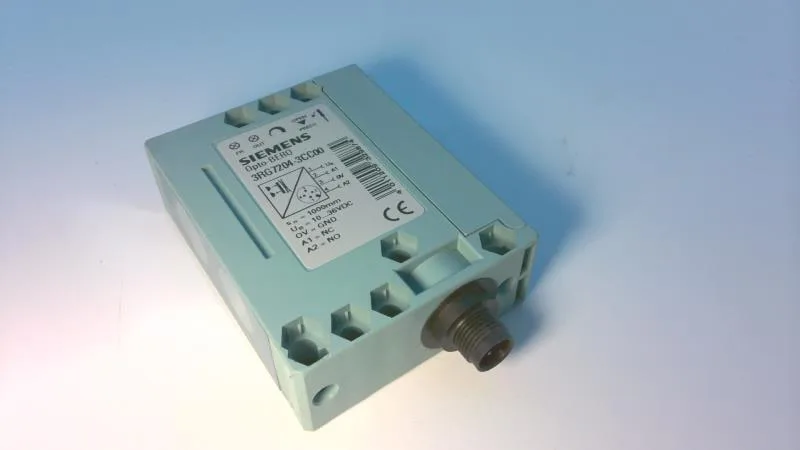 Siemens 3RG7204-3CC00 — Photoelectric Sensors