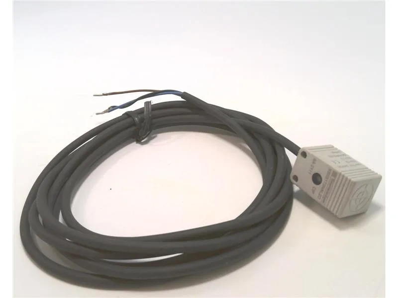Schneider Electric XS8S173NAL2C — Proximity Sensors (image 2)