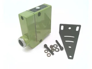 Omron E3A-DS50Z4 — Photoelectric Sensors