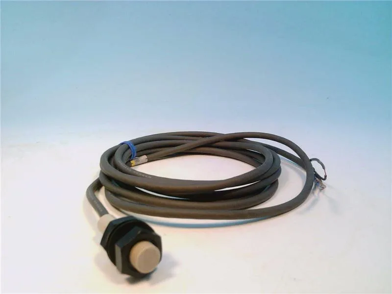 Omron E2F-X1R5E2 — Proximity Sensors (image 4)