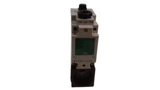Schneider Electric XUC-F08513 — Photoelectric Sensors
