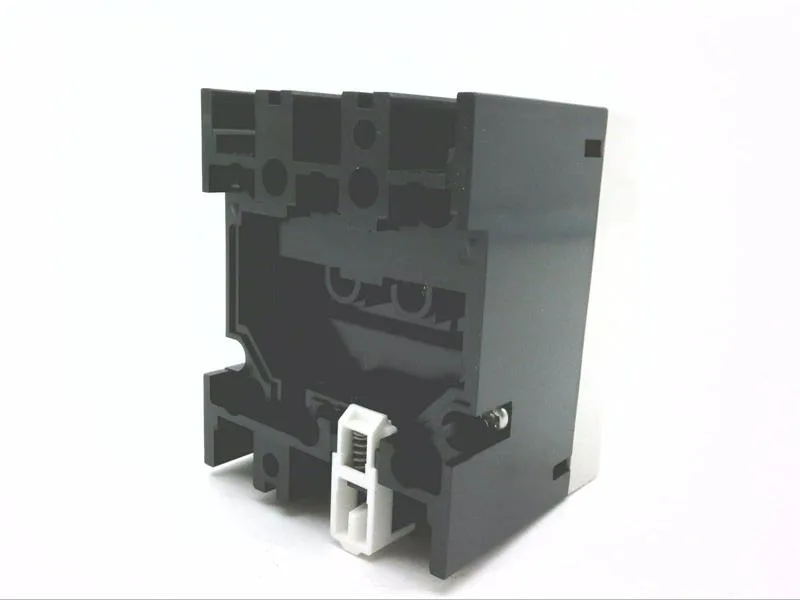Mitsubishi Electric NF30-FAU3P30A — Molded Case Circuit Breakers (MCCB) (image 2)
