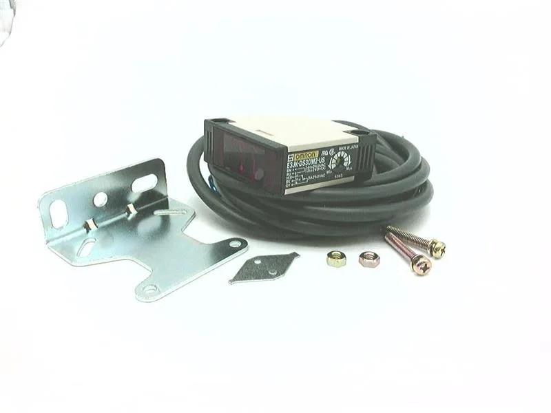 Omron E3JK-DS30M2US — Photoelectric Sensors