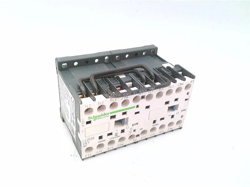 Schneider Electric LC2K0901E7 (image 3)