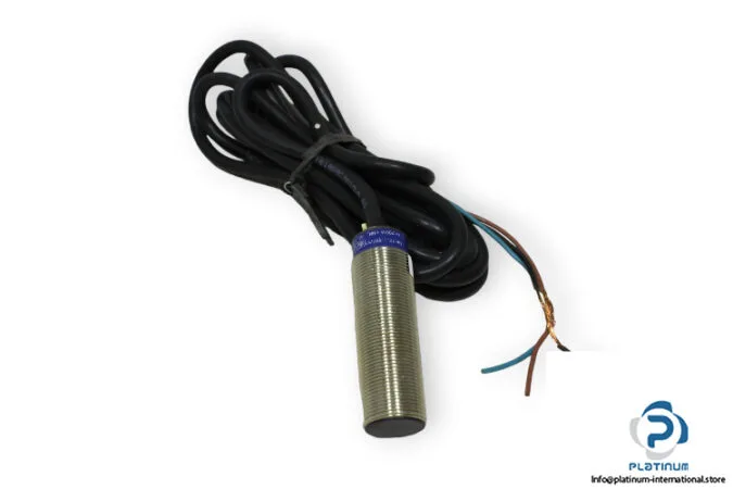 Schneider Electric XS1M18PA370 — Proximity Sensors (image 2)