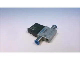 Festo CPE10-M1H-3GL-QS-6 — Solenoid & Directional Valves