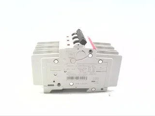 ABB SU203M-K30 — 3-Pole MCB (DIN Rail) (image 2)