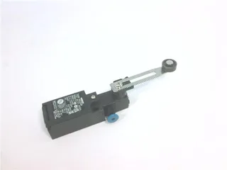 Omron D4N-4A2GR-NPT — Limit Switches (image 2)