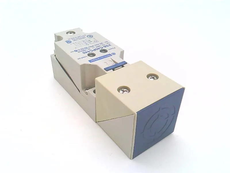 Schneider Electric XS8-C40PC440 — Proximity Sensors (image 2)