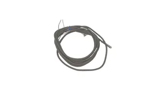 Omron E2E-CR8B2 — Proximity Sensors (image 2)