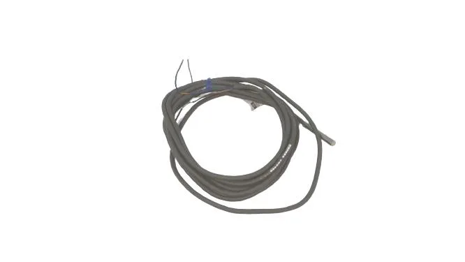 Omron E2E-CR8B2 — Proximity Sensors (image 2)