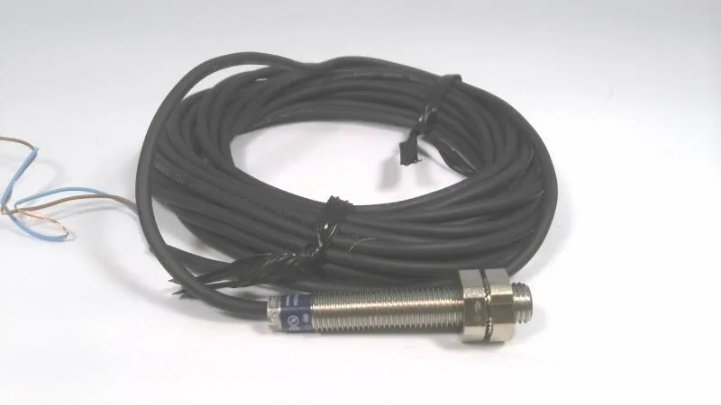 Schneider Electric XS508B1DAL5 — Proximity Sensors (image 3)