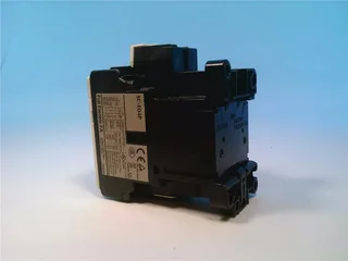 Fuji Electric SC-E04-120VAC — Contactors (image 2)