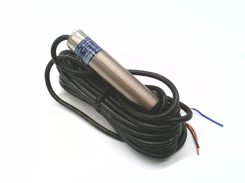 Schneider Electric XU5M18PP9A4L5 — Photoelectric Sensors (image 2)