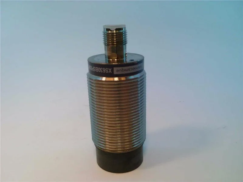 Schneider Electric XS630B5PBM12 — Proximity Sensors (image 3)