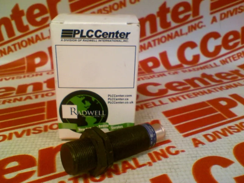 Schneider Electric XS4P18KP370D — Proximity Sensors (image 2)
