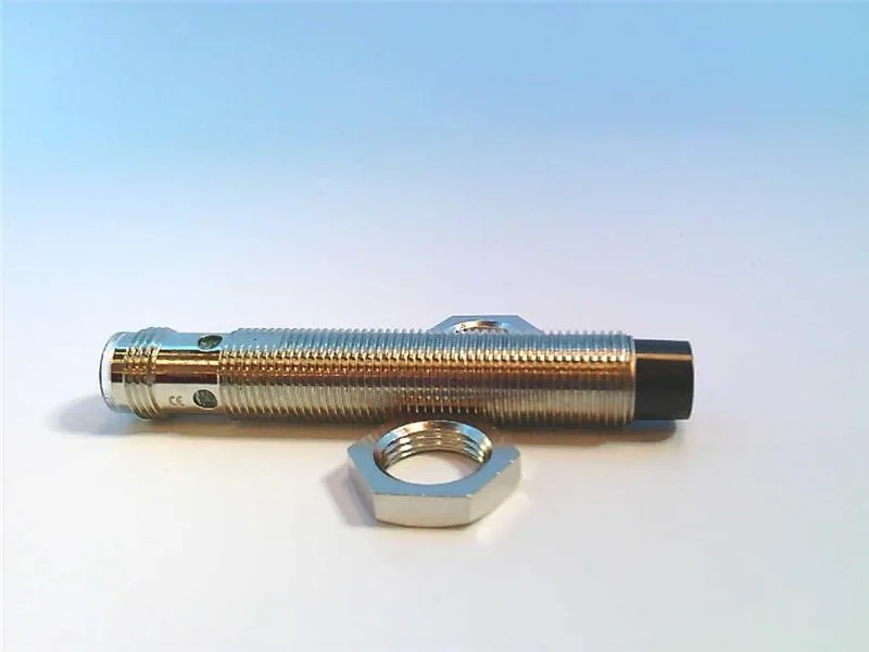Omron E2A-M12LN05-M1-B1 — Proximity Sensors (image 2)
