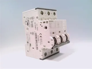 Siemens 5SY4305-7 — 3-Pole MCB (DIN Rail) (image 2)