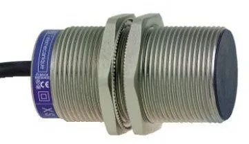 Schneider Electric XS1M30KP340 — Proximity Sensors (image 2)