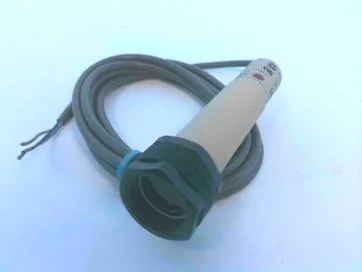 Omron E3F2-R2Z2 — Photoelectric Sensors (image 2)