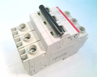 ABB S203PR-K30 — 3-Pole MCB (DIN Rail)