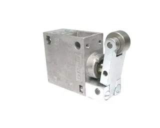 Festo R-3-1/4-B — Solenoid & Directional Valves (image 3)