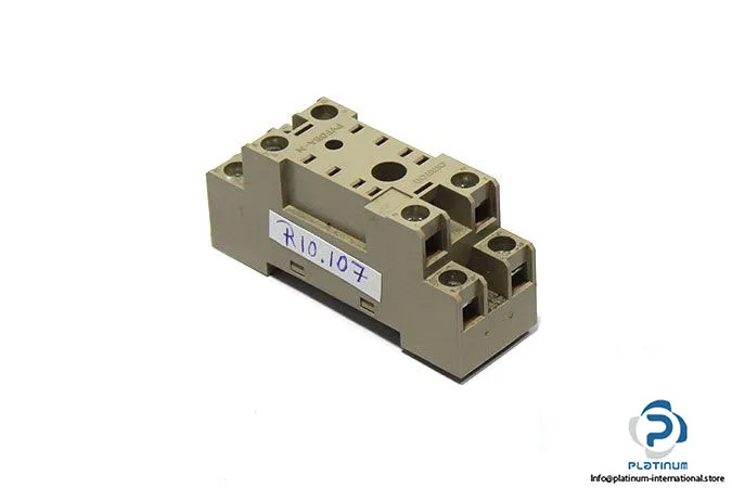 Omron PYF08A-N (image 4)