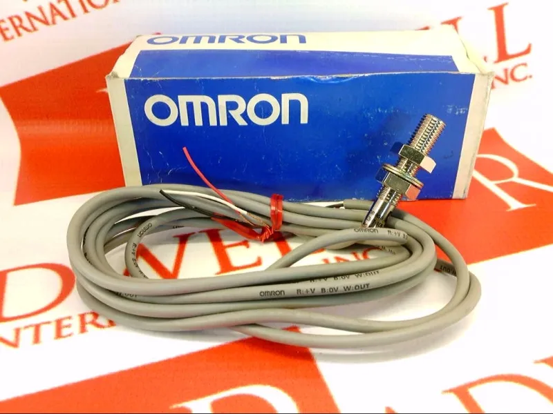 Omron E3HT-1DE2 — Photoelectric Sensors (image 2)