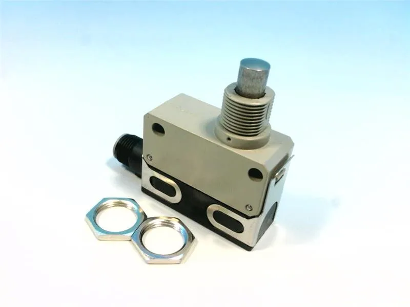 Omron D4E1C10N — Limit Switches (image 3)