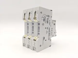 Siemens 5SY6306-6 — 3-Pole MCB (DIN Rail) (image 4)