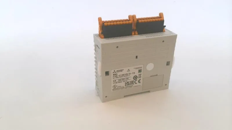 Mitsubishi Electric FX5-C16EYR/D-TS — PLCs (Programmable Logic Controllers) (image 2)