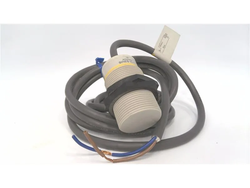 Omron E2F-X10Y2-53-US — Proximity Sensors (image 2)