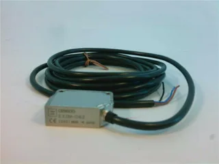 E3ZM-D62 2M