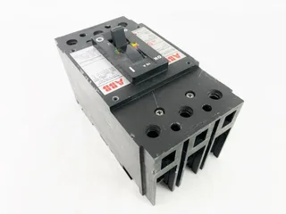 ABB UXAB-727131-R-101 — Molded Case Circuit Breakers (MCCB) (image 4)