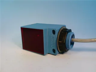 SICK WL2000-M1302 — Photoelectric Sensors (image 3)