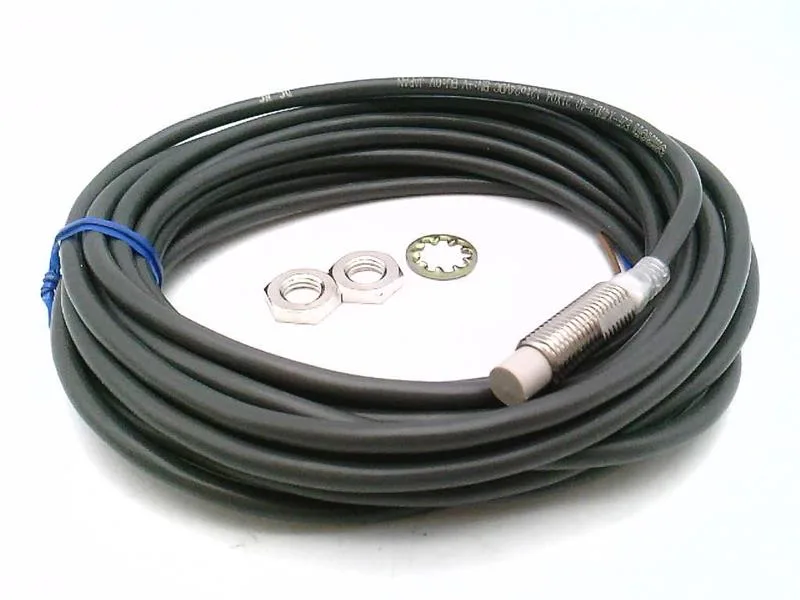 Omron E2E-X4MD2-40 5M — Proximity Sensors (image 2)