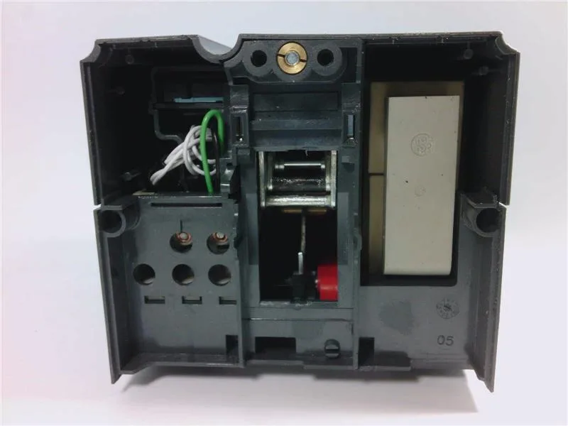 Schneider Electric LV431543 (image 3)