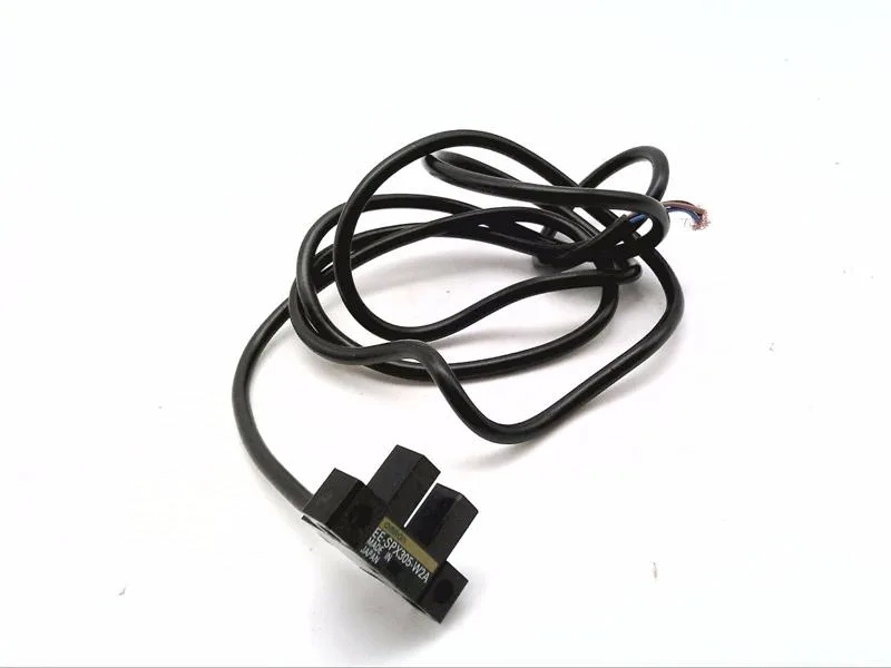 Omron EE-SPX305-W2A — Photoelectric Sensors
