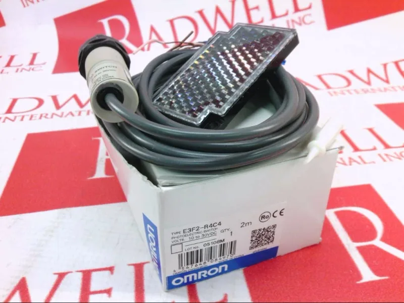 Omron E3F2-R4C4 — Photoelectric Sensors (image 2)