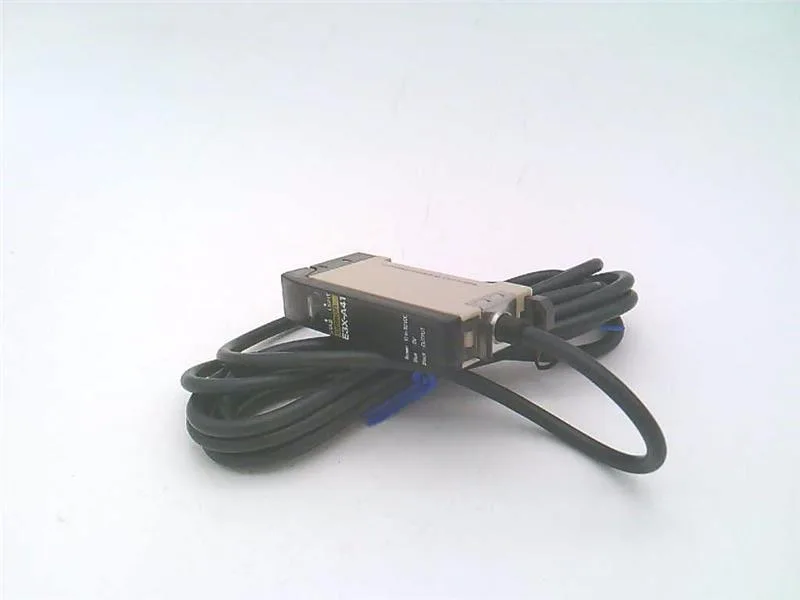 Omron E3X-A41 — Photoelectric Sensors