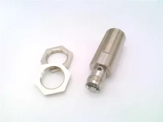 Omron E2A-M18KS08-M1-C2 — Proximity Sensors (image 2)