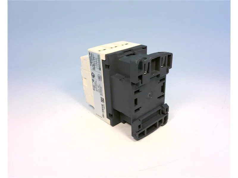 Schneider Electric CAD326F7 (image 4)