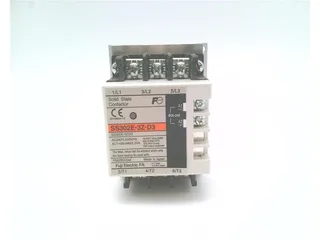 Fuji Electric SS302E-3Z-D3/F — Contactors