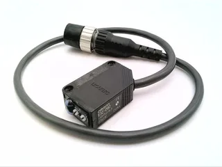 Omron E3Z-D82-M1TJ-IL3 0.3M