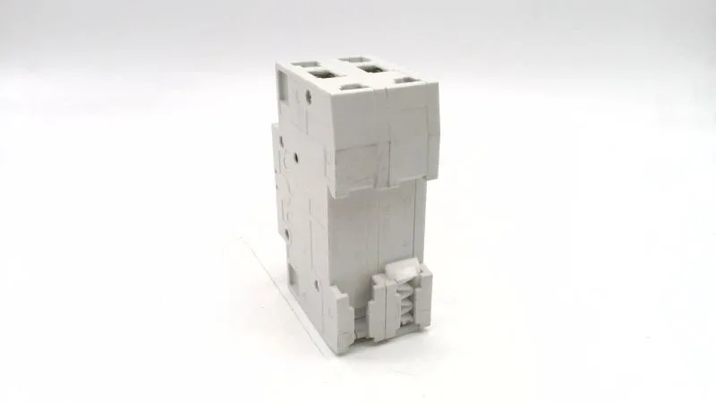Siemens 5SQ2270-0KA40 — 2-Pole MCB (DIN Rail) (image 2)