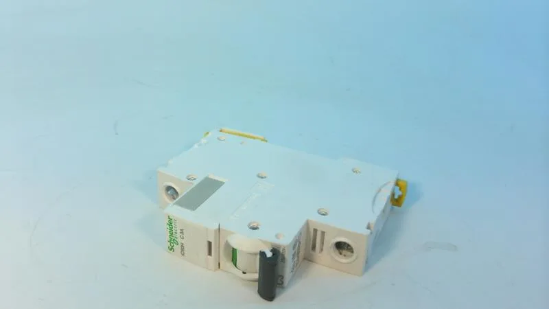 Schneider Electric A9F84103 (image 2)