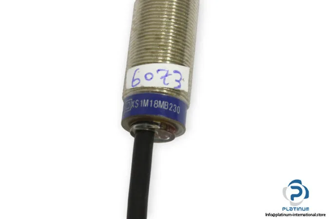 Schneider Electric XS1-M18MB230 — Proximity Sensors (image 4)